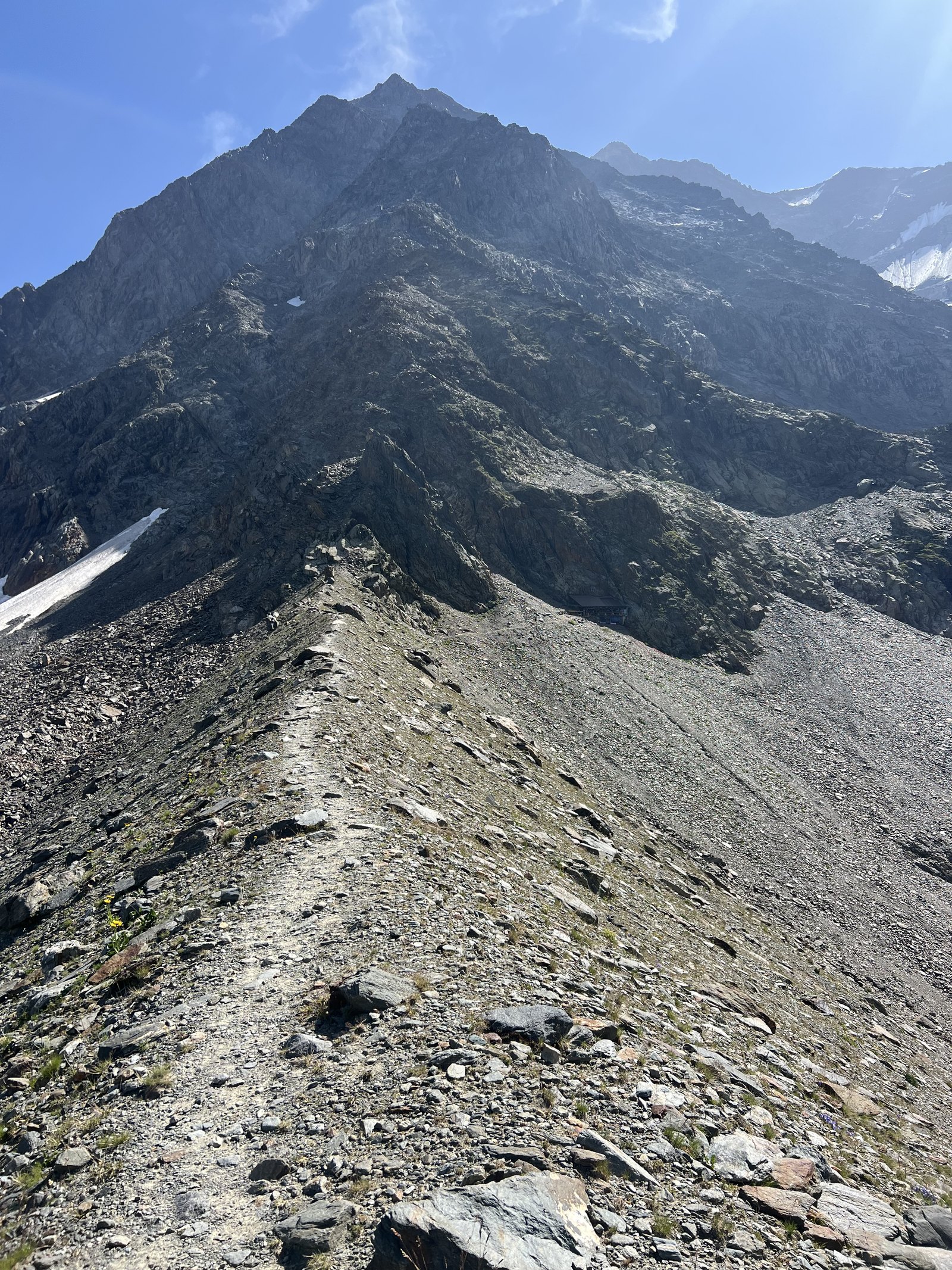 Sentier de crête, lumière du matin